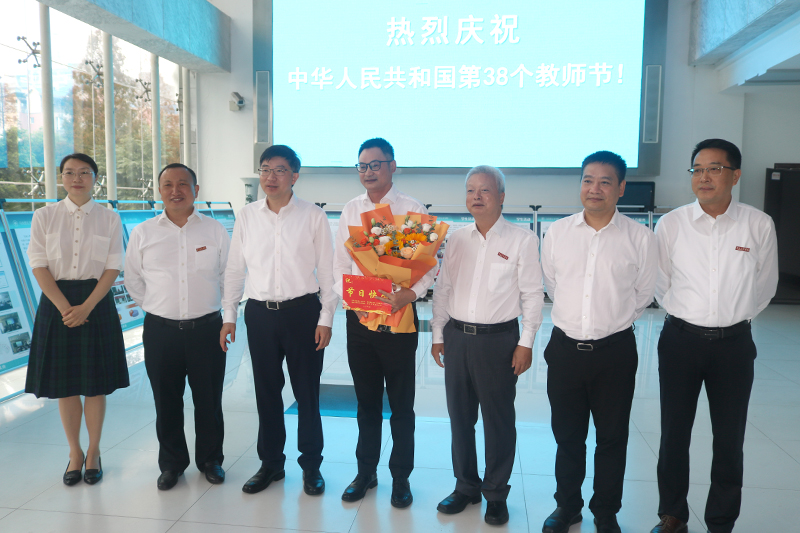 cWPV_1697654580932089944.jpg 20220909qyhd7.jpg