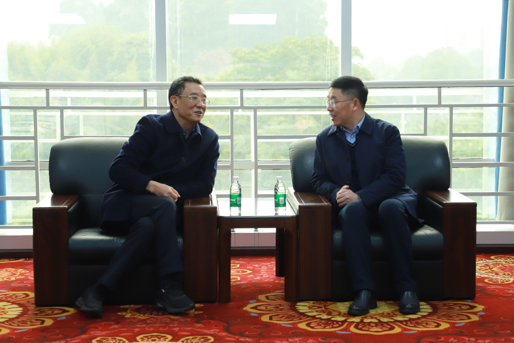 shug_1766150282871046774.jpg 20251218dwjmxy2.jpg