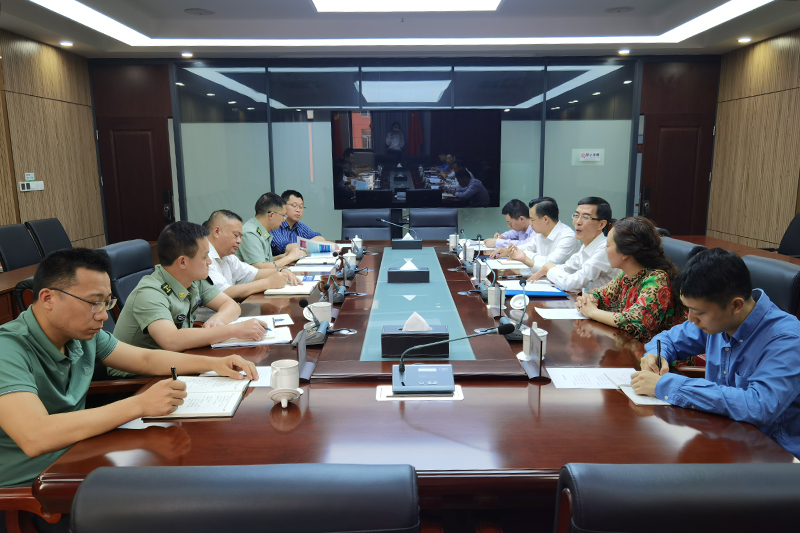 1621841703535036112.jpg 1621583178630074817.jpg