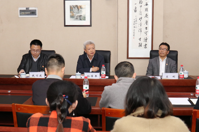 1522308870469064723.jpg 20180328djdy3.jpg