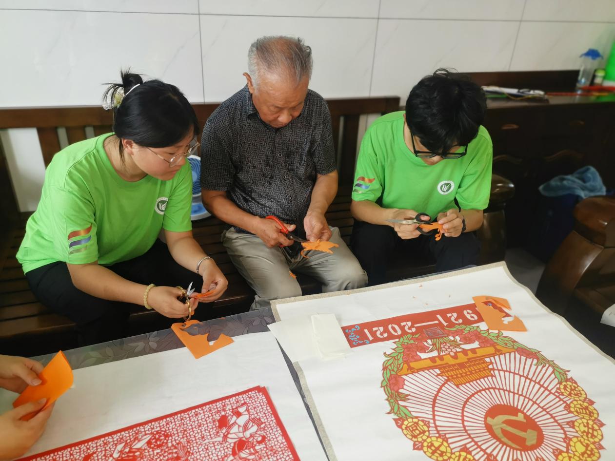 3E39EE60B86E6AA360635201BAD56217