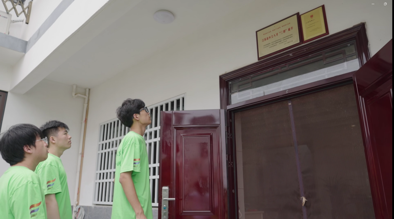 RI_5LZ}R~9WA6J2V~6DSQJI